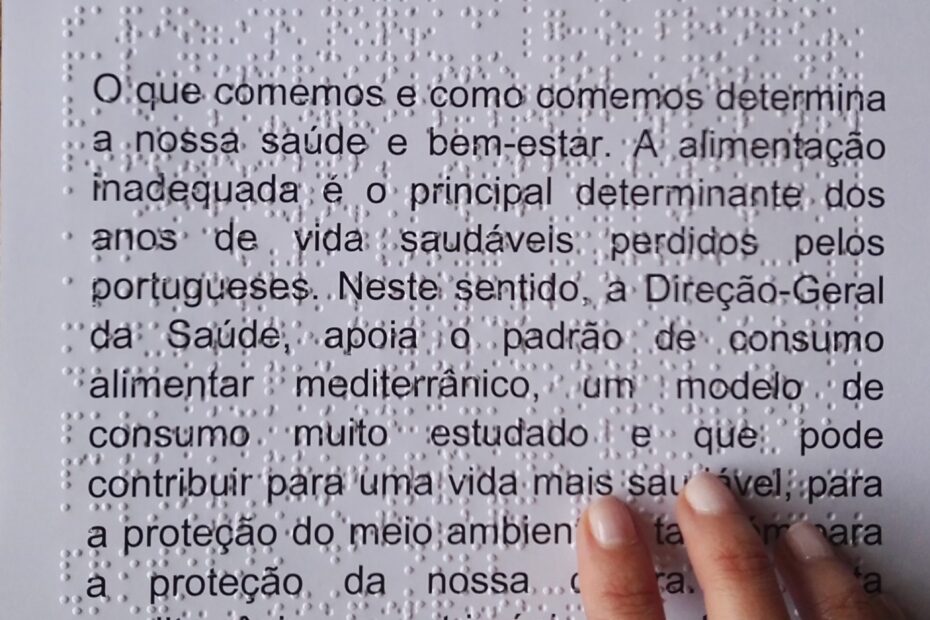 No Dia Mundial do Braille apresenta-se a Dieta Mediterrânica em Braille e leitura aumentada 2