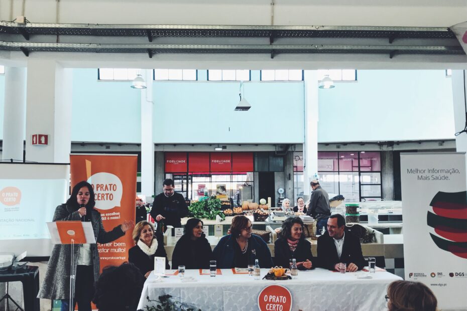 Apresentação Nacional do Projeto "O Prato Certo" - “Alimentação saudável, apetitosa e económica” 1 Apresentação Nacional do Projeto "O Prato Certo" - “Alimentação saudável, apetitosa e económica” 1